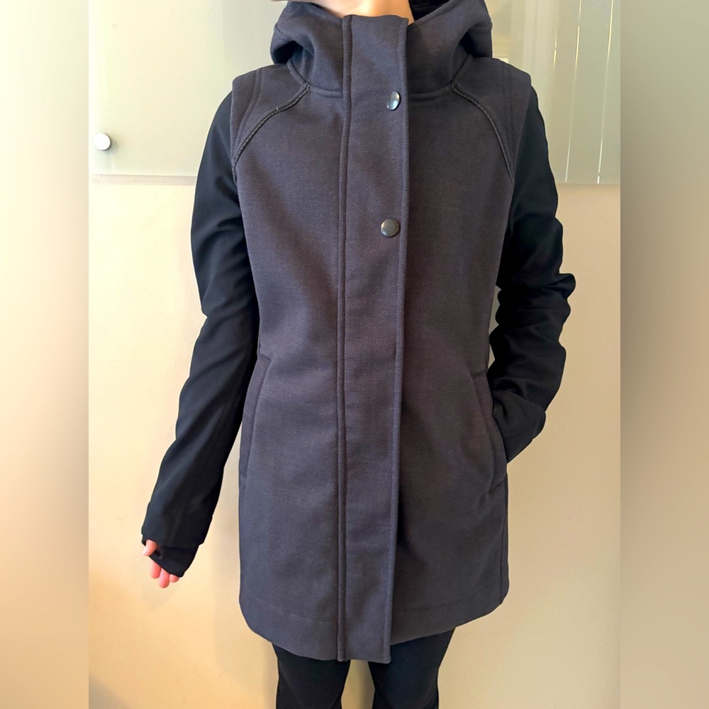 Ivivva by Lululemon size 10 jacket coat